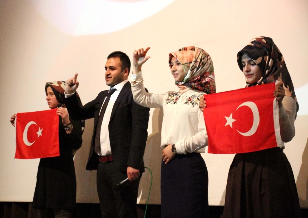 Hizan\'da İstiklal Marşı\'nın Kabulü ve Mehmet Akif Ersoy\'u Anma Programı
