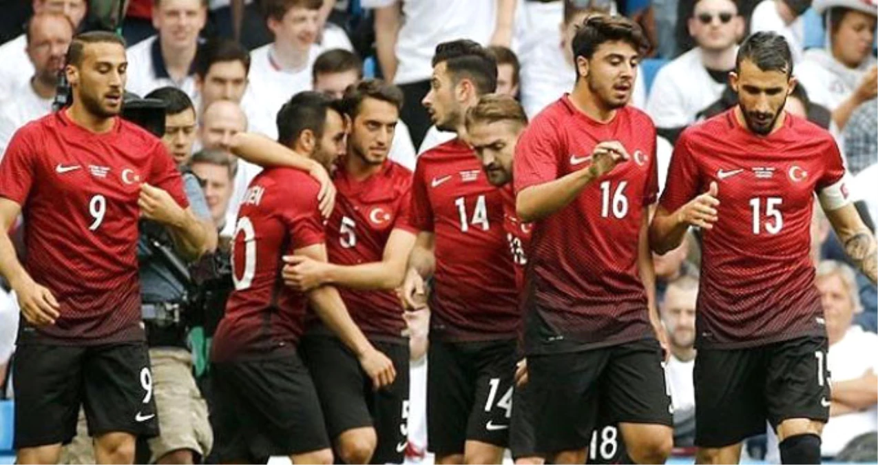 Karadağ-Türkiye Maçının Biletleri Satışa Çıktı