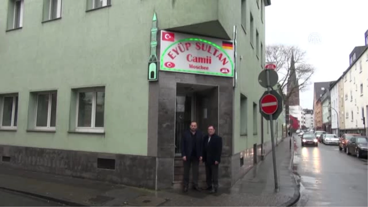 Terör Örgütü Yandaşları Köln\'de Camiye Berlin\'de Restorana Saldırdı - Köln