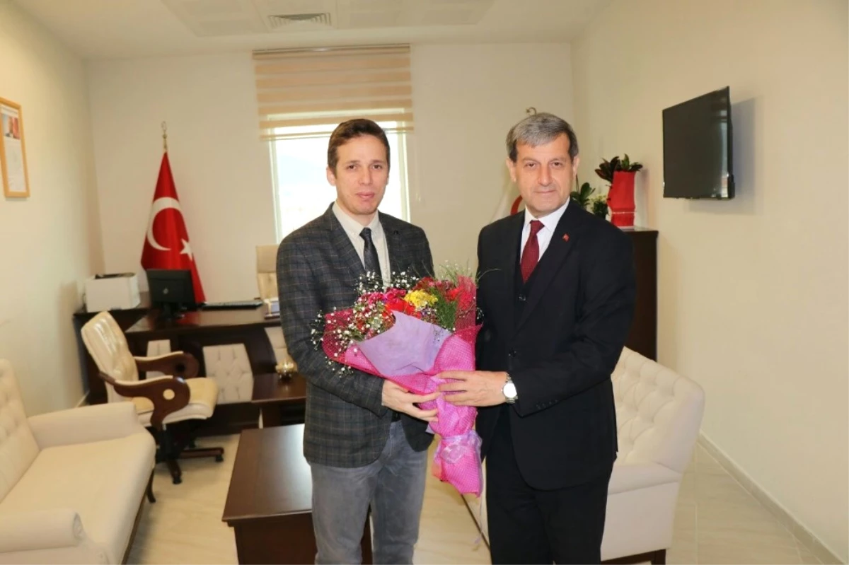 Başkan Özkan, Sağlık Çalışanlarının Bayramını Kutladı