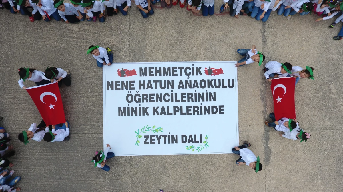 Minik Yürekler Zeytindalı Harekatı İçin Bir Oldu