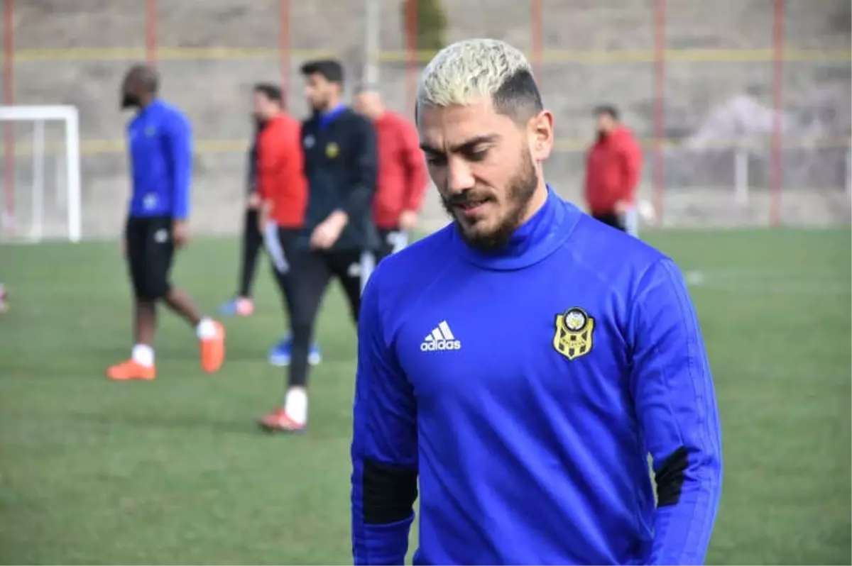 Murat Yıldırım Evkur Yeni Malatyaspor\'da Mutlu