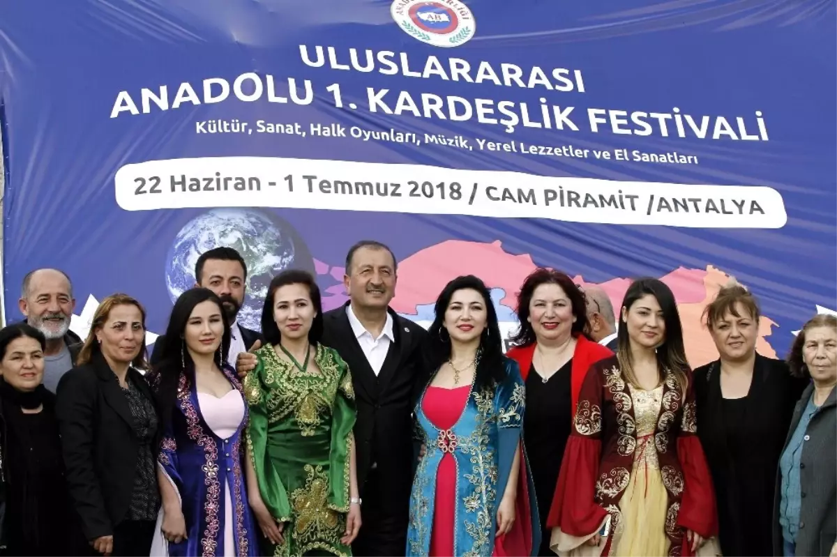 Uluslararası Anadolu 1. Kardeşlik Festivali\'nin Tanıtım Toplantısında \'Şehit\' Hassasiyeti