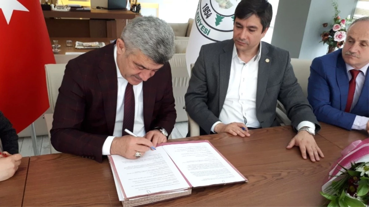 Yığılca Belediyesi\'nde Sosyal Denge Sözleşmesi İmzalandı