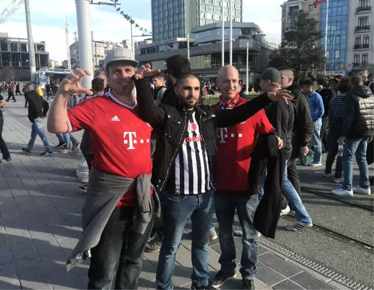 Yüzlerce Bayern Münih Taraftarı Taksim\'de Toplandı