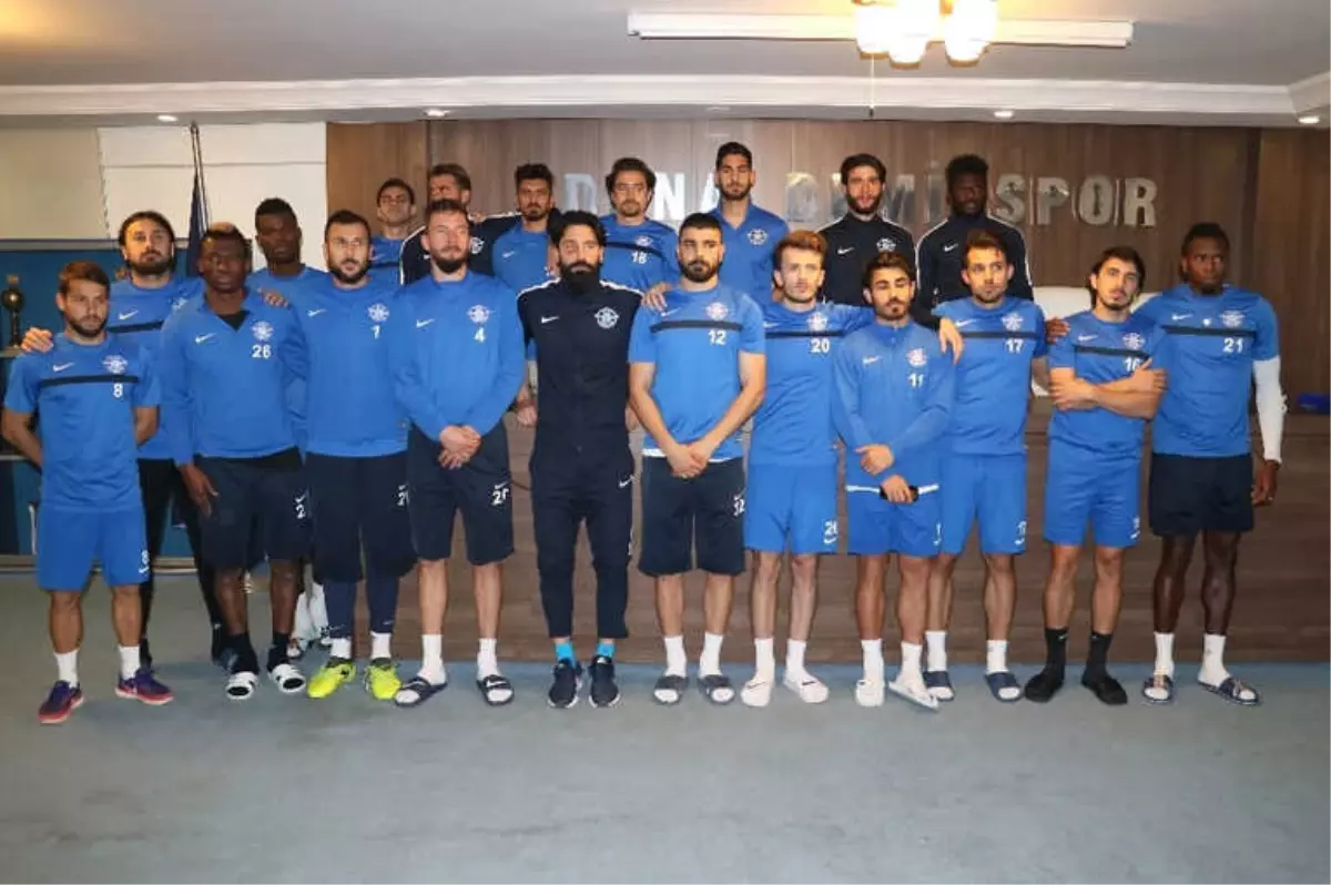 Adana Demirsporlu Futbolculardan Boykot Kararı