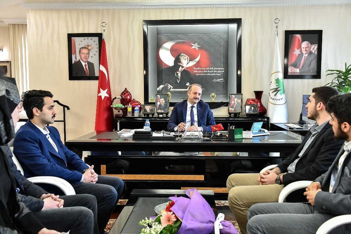 Başkan Akgül Üniversitelilerle Tecrübelerini Paylaştı