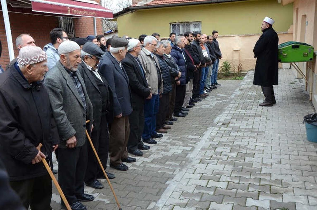 Çorum\'daki Kazada Hayatını Kaybeden Şoför Ahmet Civlez Son Yolculuğuna Uğurlandı