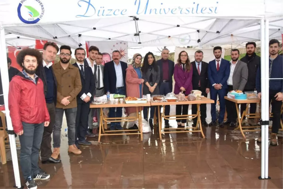 Düzce Üniversitesi\'nden Zeytin Dalı Harekatına Destek Kermesi