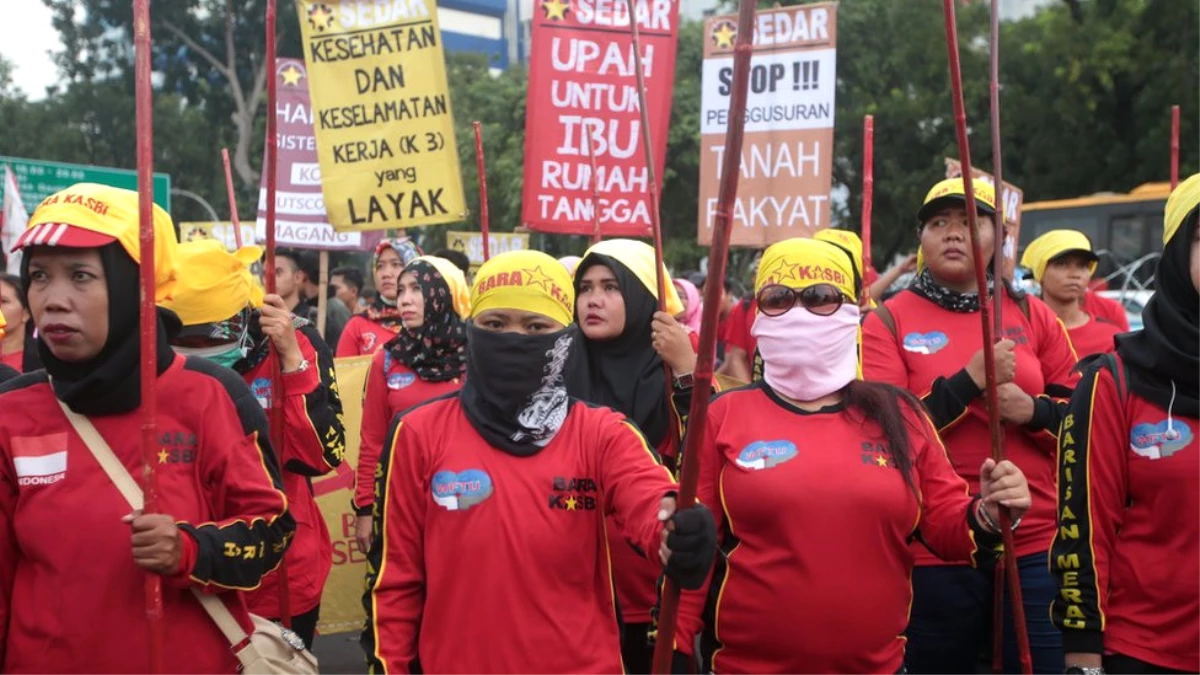 Endonezya\'da Artık Siyasetçileri Eleştirmek Resmen Suç