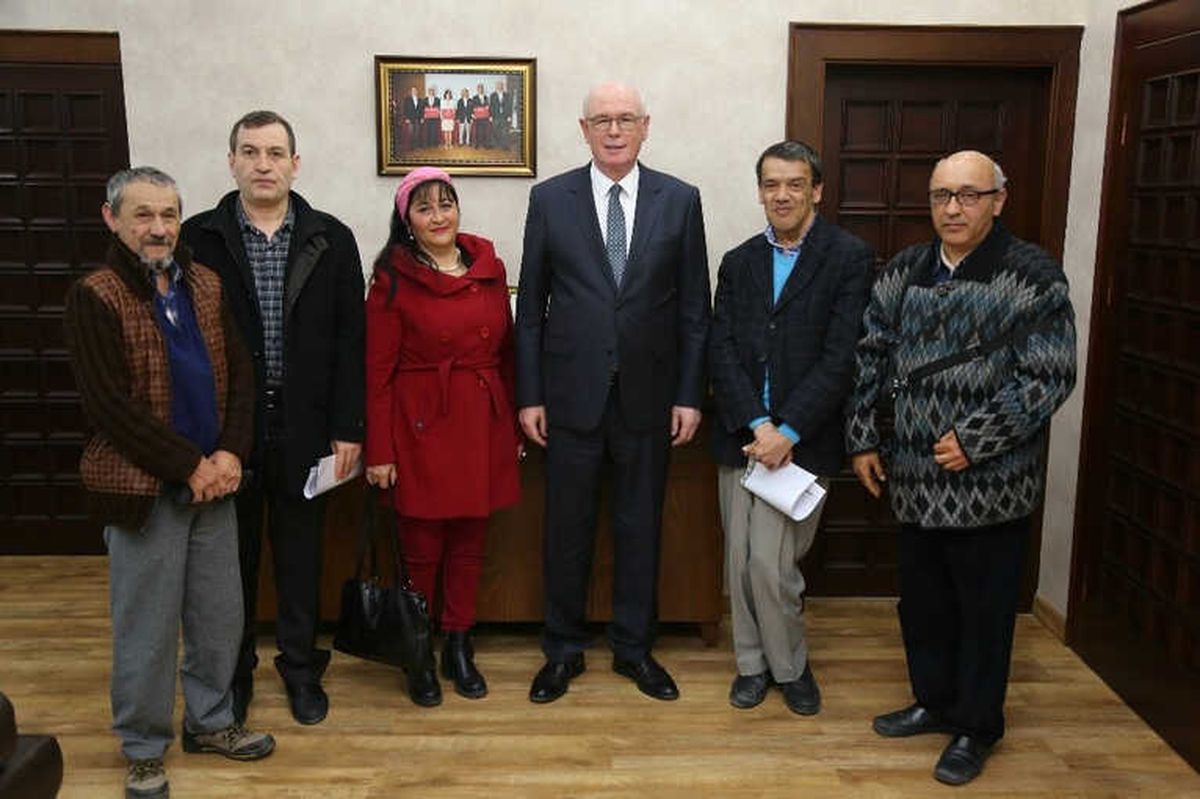 Eskişehir Bedensel Engelliler Derneği Başkan Kurt\'u Ziyaret Etti