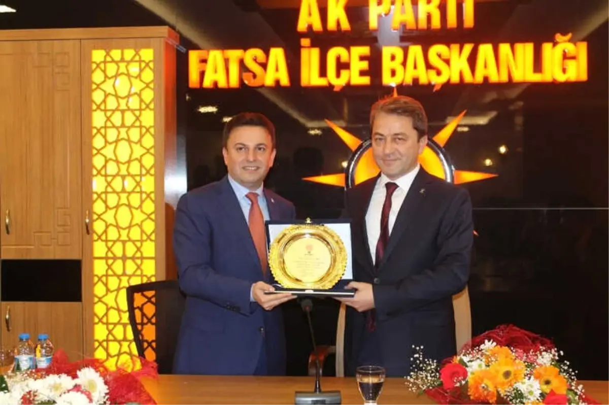 Fatsa AK Parti\'de Devir Teslim Töreni