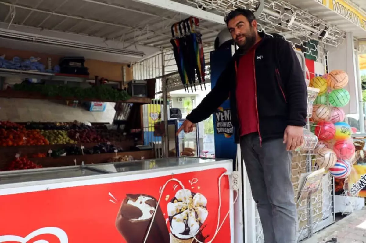 Hırsızın Böğürtlenli ve Bademli Dondurma Aşkı, Market Sahibini Çilden Çıkardı