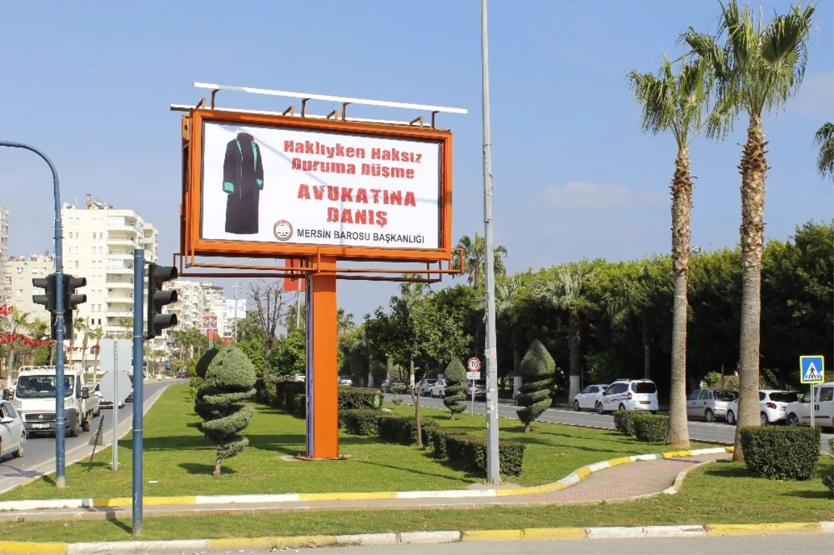 Mersin Barosu\'ndan Bilboardlı Bilgilendirme