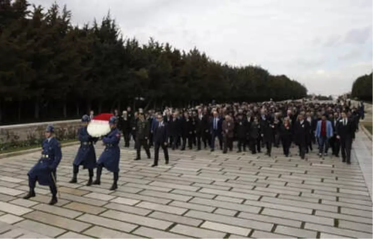 Mke Çalışanlarından Anıtkabir\'e Ziyaret