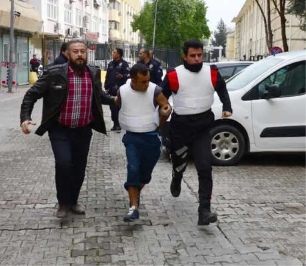 4,5 Yaşındaki Kıza Tecavüz Eden Sapıktan Skandal Savunma: Ben Yapmadım, Üzerime Kanını Sürdüler