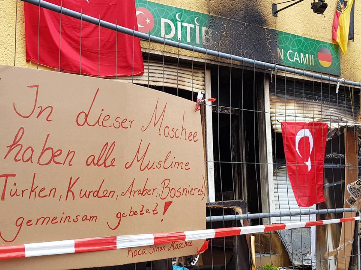 Almanya\'da Türklere Yönelik Çirkin Saldırılara Kınama