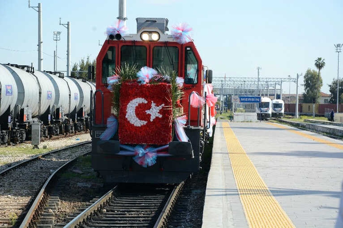 Atatürk\'ün Mersin\'e Gelişinin 95. Yıl Dönümü\'