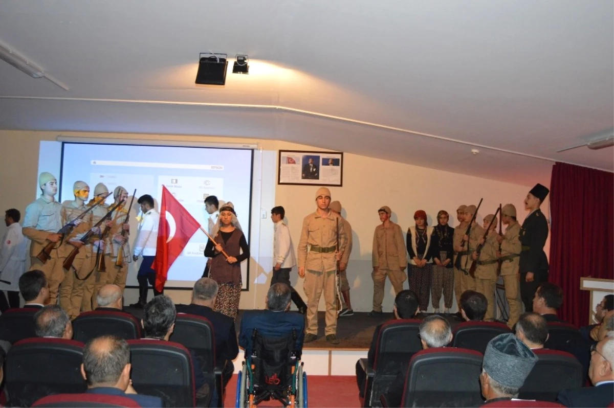 Besni\'de Çanakkale Zaferi ve Şehitleri Anma Programı Düzenlendi