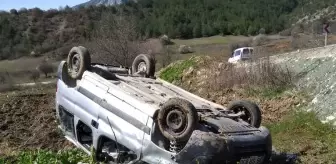 Bilecik'te Trafik Kazası, 3 Kişi Yaralandı