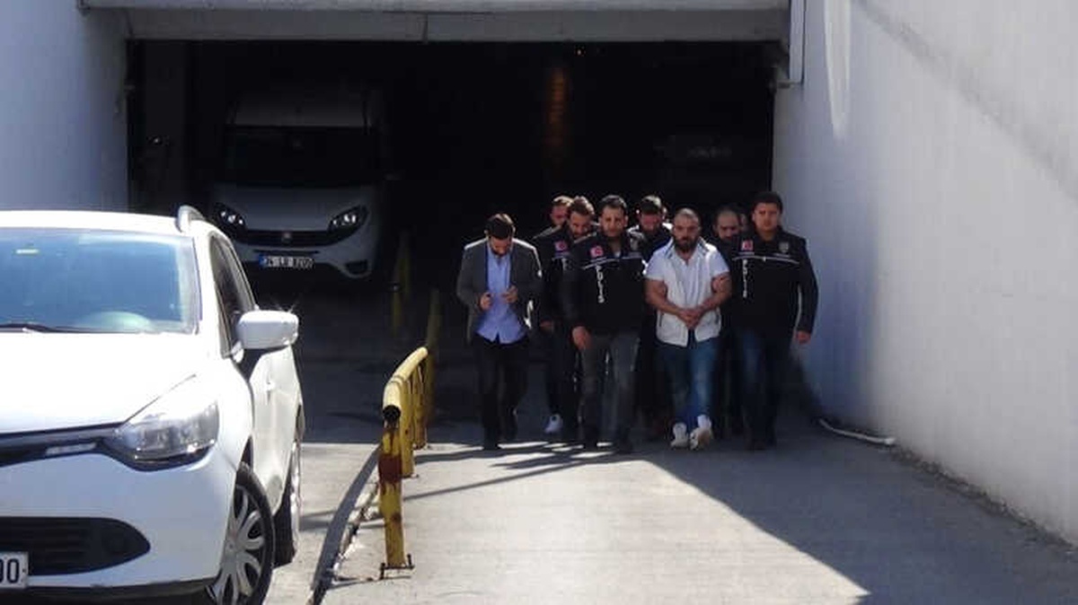 Gsm Şirketi Yöneticisine Silahlı Saldırının Failleri Adliyeye Sevk Edildi