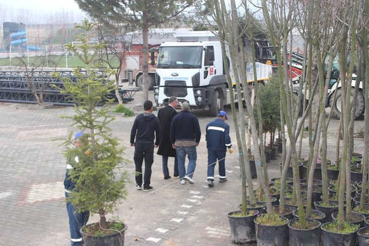 Hibe Edilen Fidanlar Beldeyi Daha da Güzelleştirecek