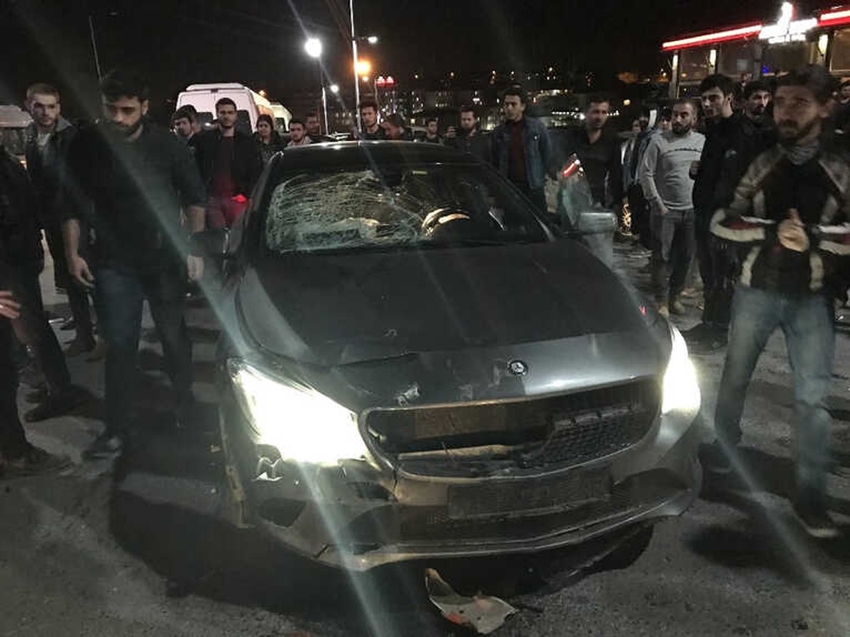 Motosiklet ile Otomobil Çarpıştı: 1 Yaralı
