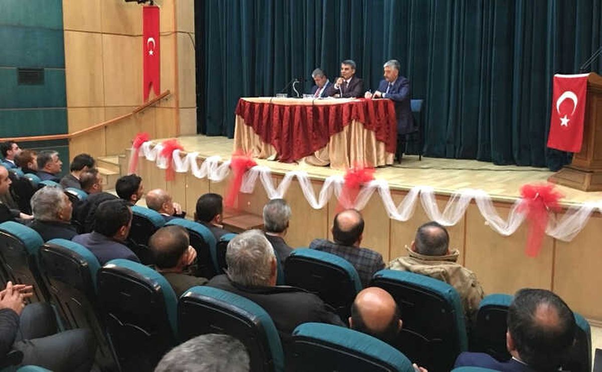 Tatvan\'da Muhtarlar Toplantısı