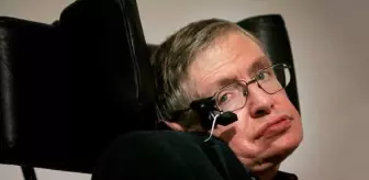 Ünlü Evrenbilimci ve Fizikçi Stephen Hawking 76 Yaşında Hayatını Kaybetti