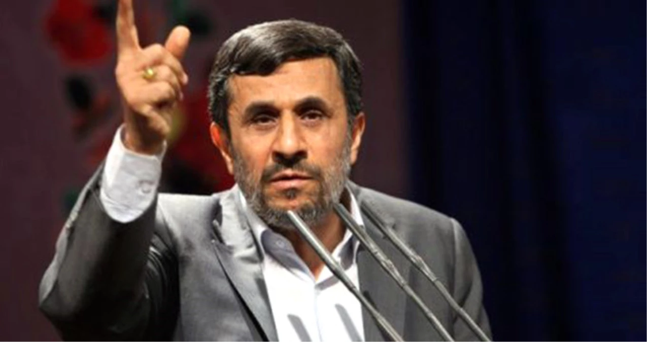 Ahmedinejad\'a Bir Darbe Daha! Tehditler Kar Etmedi, Yardımcısı Gözaltına Alındı