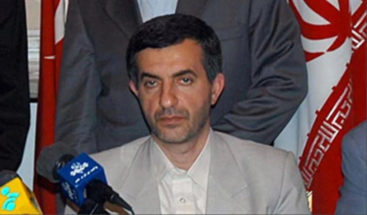 Ahmedinejad\'ın Yardımcısı Meşai Gözaltına Alındı