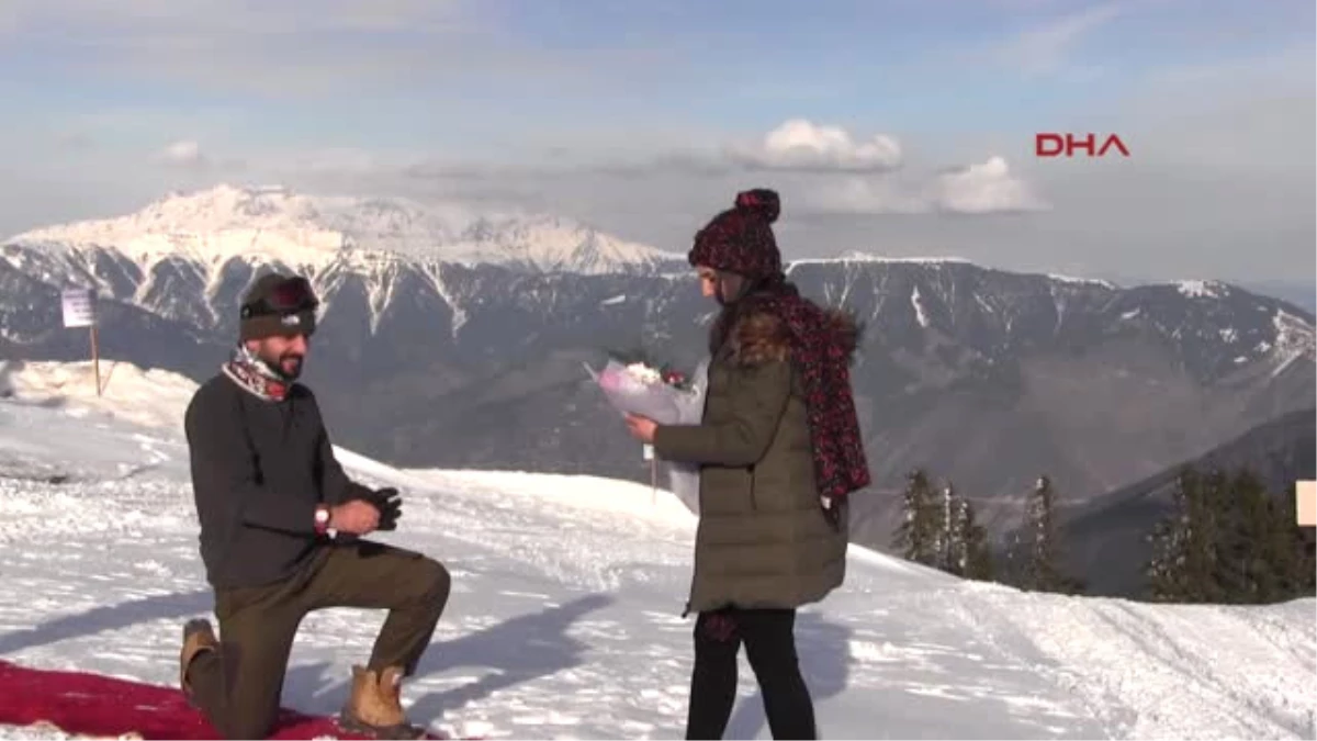 Artvin Kız Arkadaşına Dağın Zirvesinde Evlilik Teklif Etti-Hd