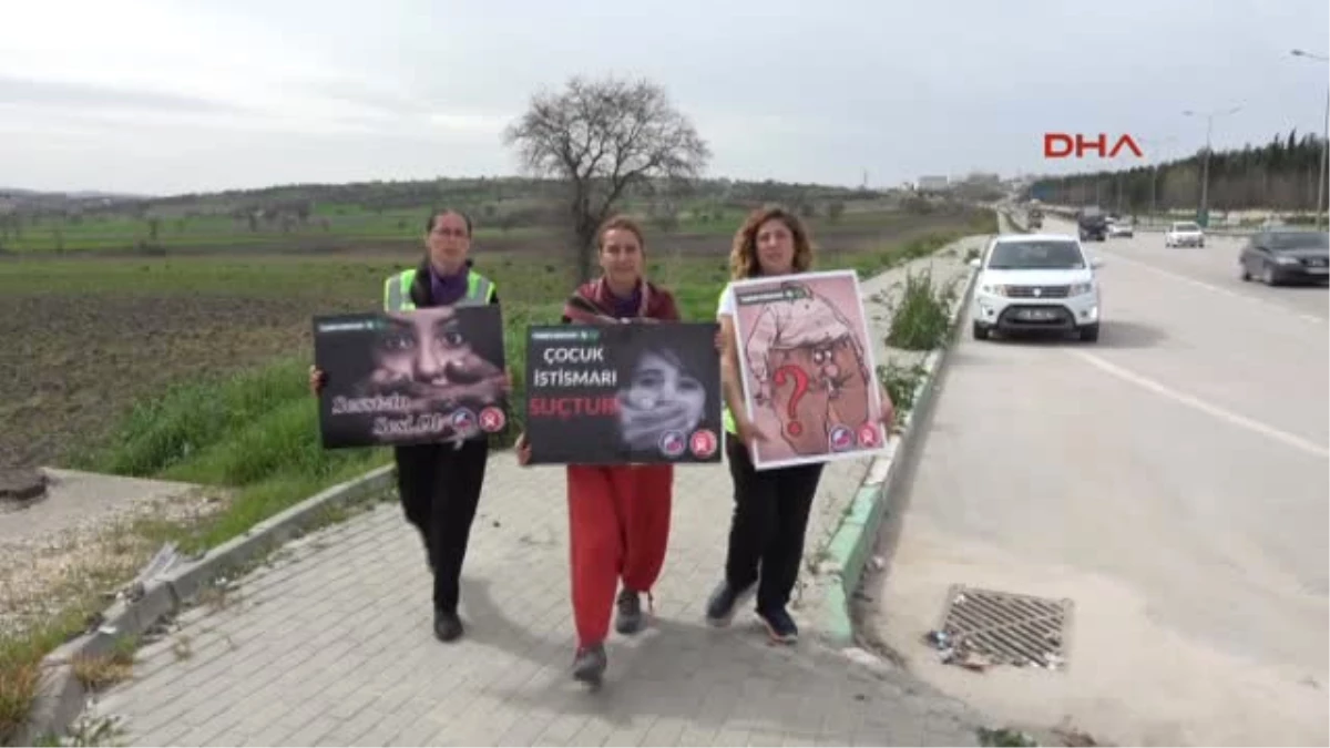 Bursa Kadın Haklarına Dikkat Çekmek İçin Yola Çıkan Kadınları Bursalılar Karşıladı