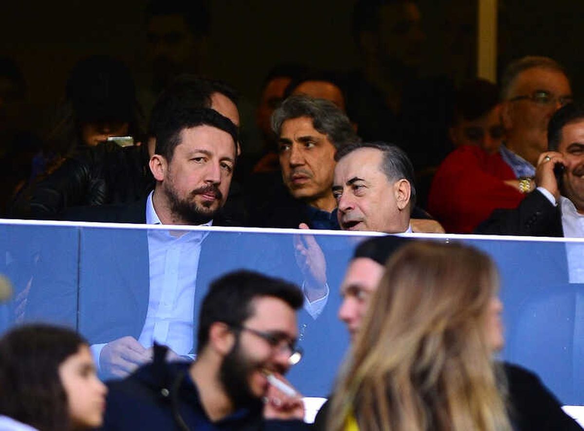 Galatasaray Başkanı Mustafa Cengiz, Kadıköy\'de