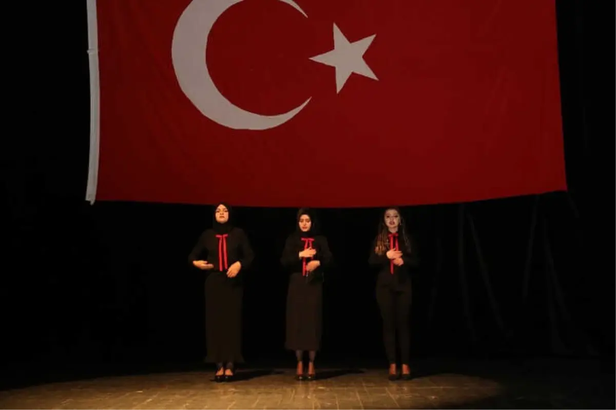 Ko-Mek Kursiyerleri Şiirleri İşaret Dili ile Okudu
