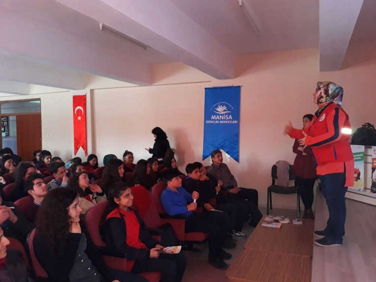 Kula\'da Öğrencilere \'Davranışsal Bağımlılık\' Semineri