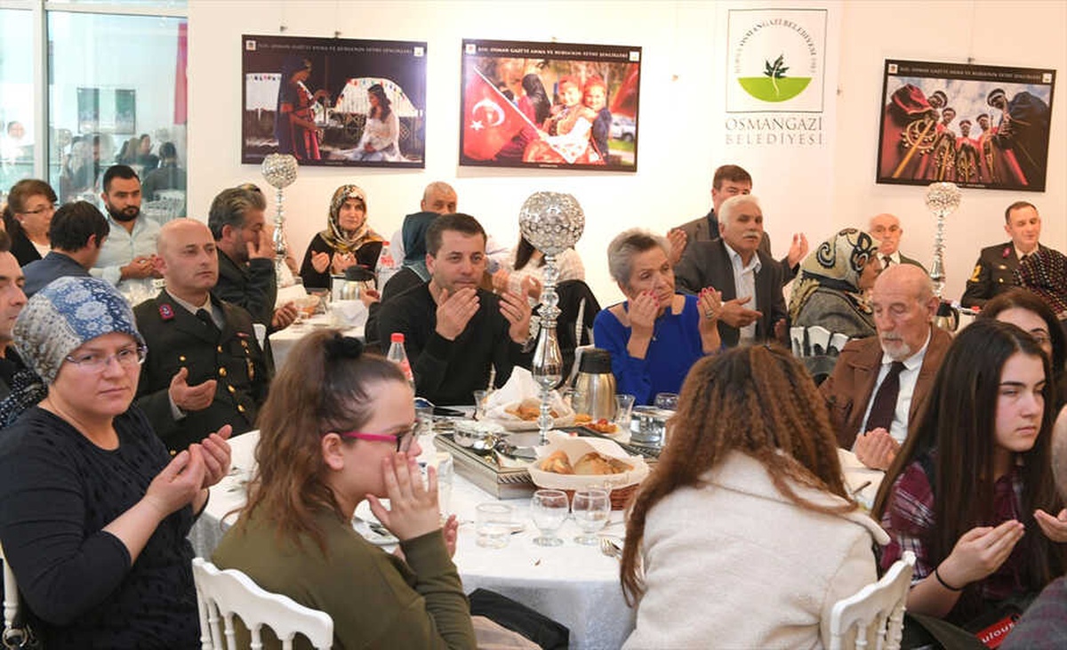 Osmangazi Belediyesinin "Şehitleri Anma" Programı