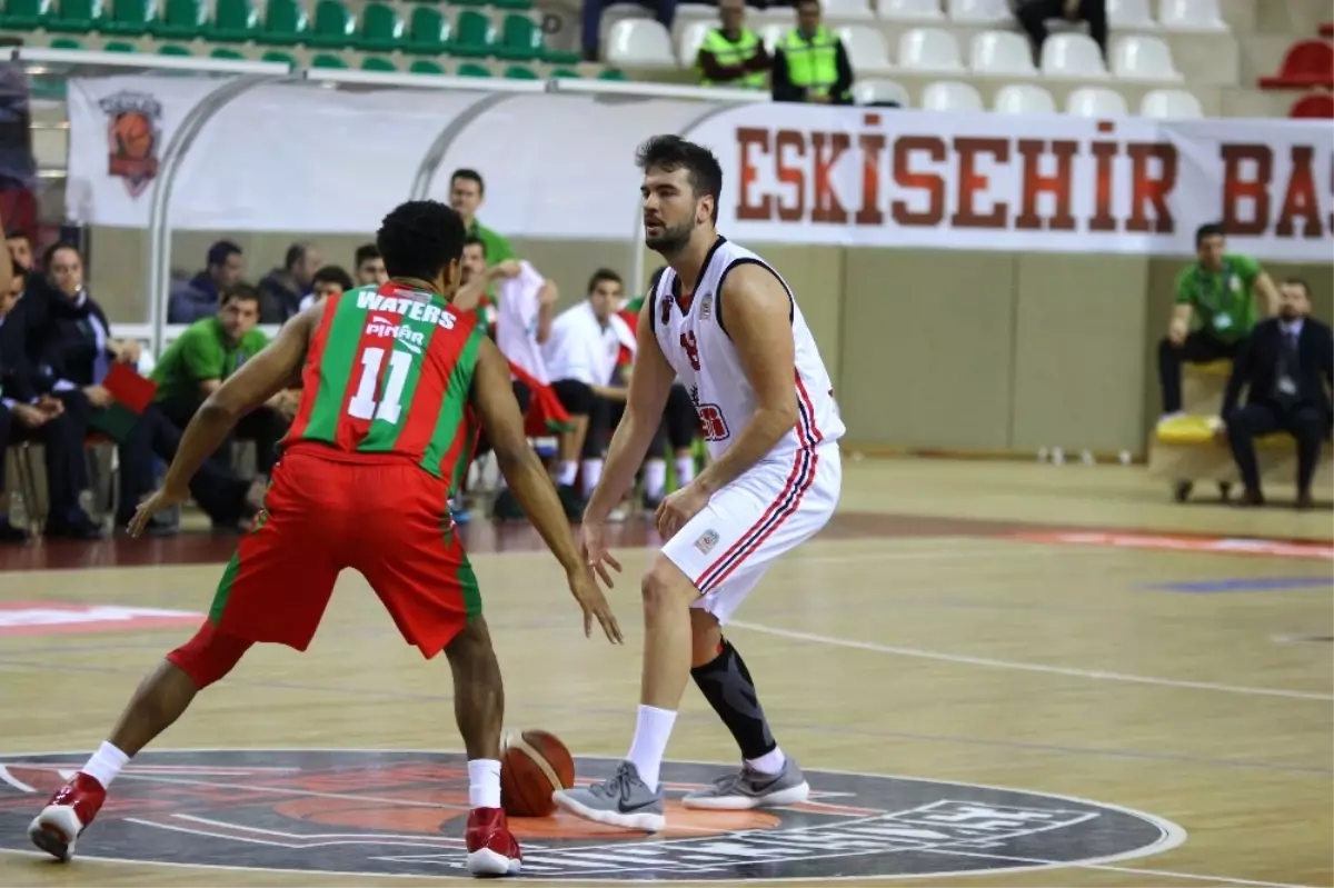 Tahincioğlu Basketbol Süper Ligi: Eskişehir Basket: 66 - Pınar Karşıyaka: 72