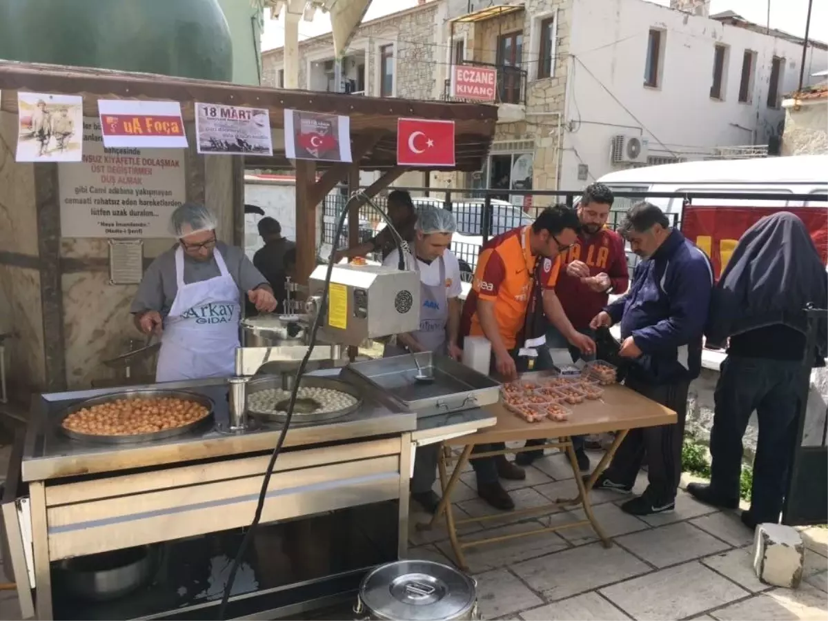 Ultraslan Foça Çanakkale Şehitleri İçin Lokma Döktürdü