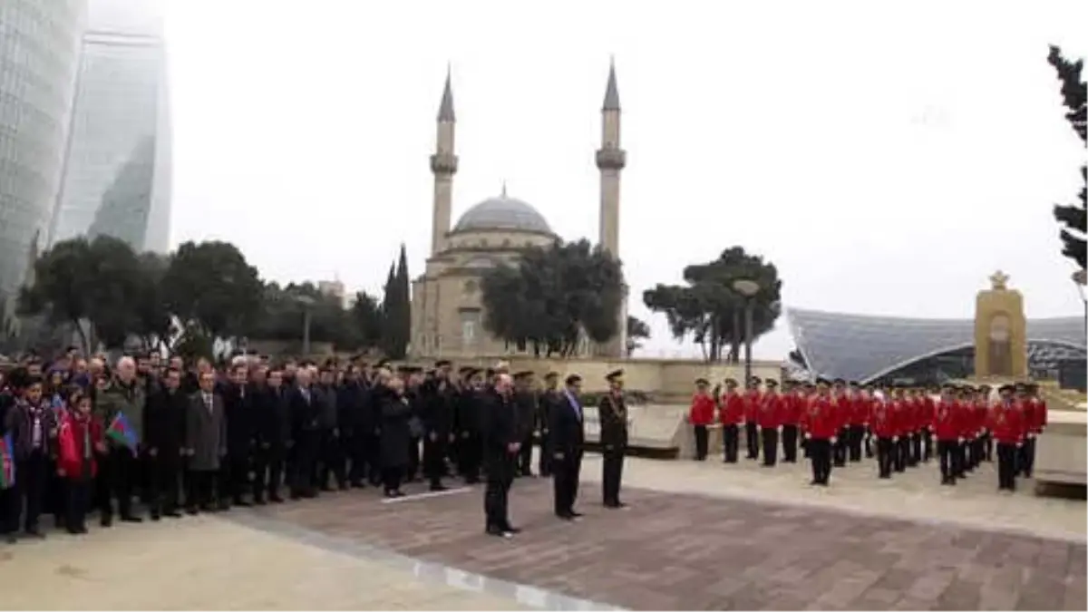 18 Mart Şehitleri Anma Günü ve Çanakkale Deniz Zaferi\'nin 103. Yıl Dönümü - Bakü