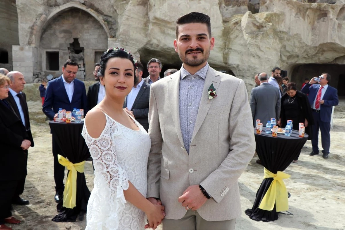 Dünyanın En Büyük Yer Altı Kentinde Nikah Kıydırdılar