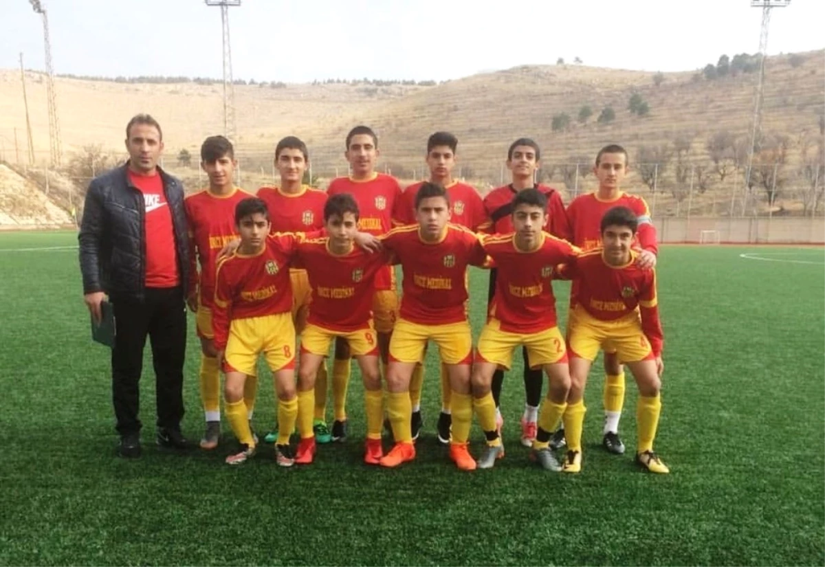 E.yeni Malatyaspor U14 Takımı, Giresunspor\'u Farklı Yendi