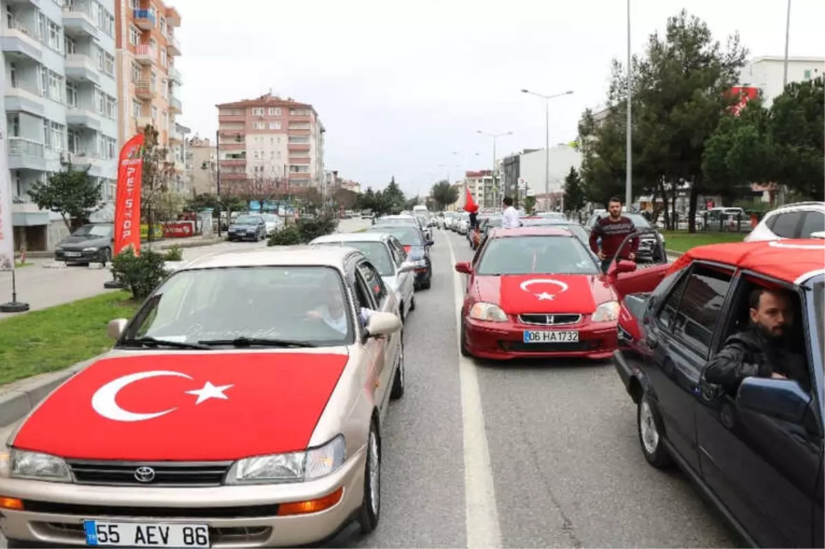 Modifiye Tutkunları Düzenledikleri Konvoyla Şehitleri Andı