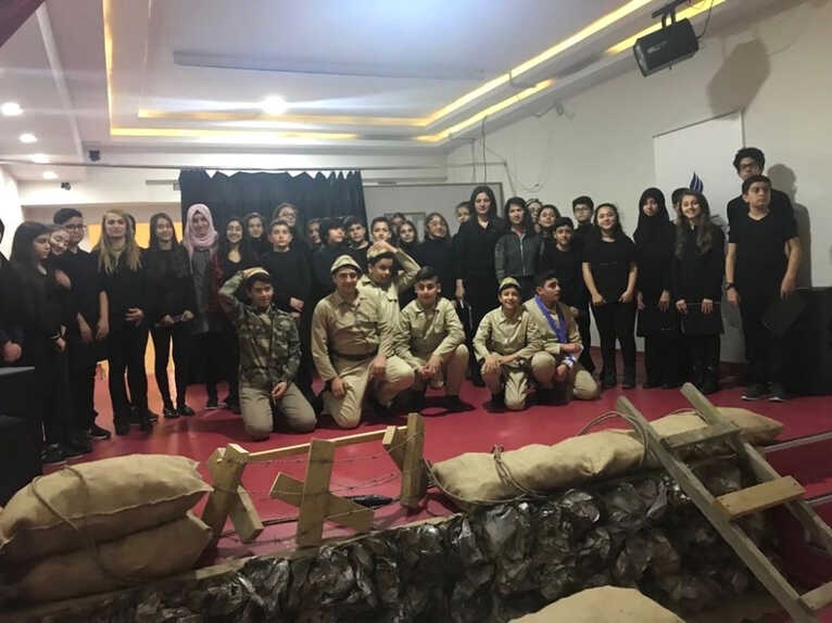 Öğrencilerden Duygulandıran Çanakkale Anması