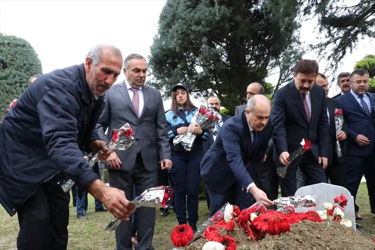 Şehitleri Anma Günü ve Çanakkale Deniz Zaferi\'nin 103. Yıl Dönümü