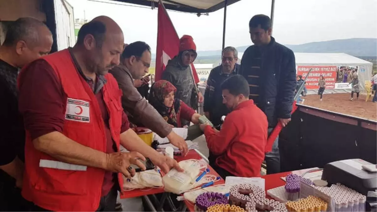 Türk Kızılayı Kan Bağışı Tırı Sınırda