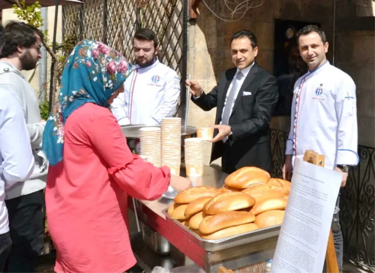 Gastronomi Öğrencilerinden 18 Mart Menüsü