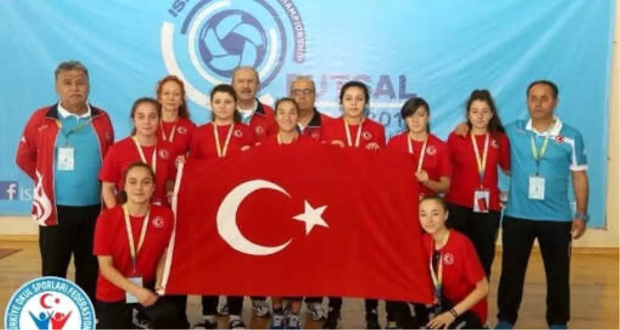 Kız Futsal Milli Takımı Finalde