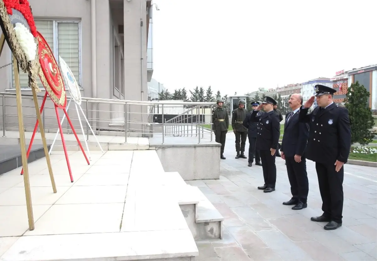 Sultangazi\'de Çanakkale Deniz Zaferi ve Şehitleri Anma Günü