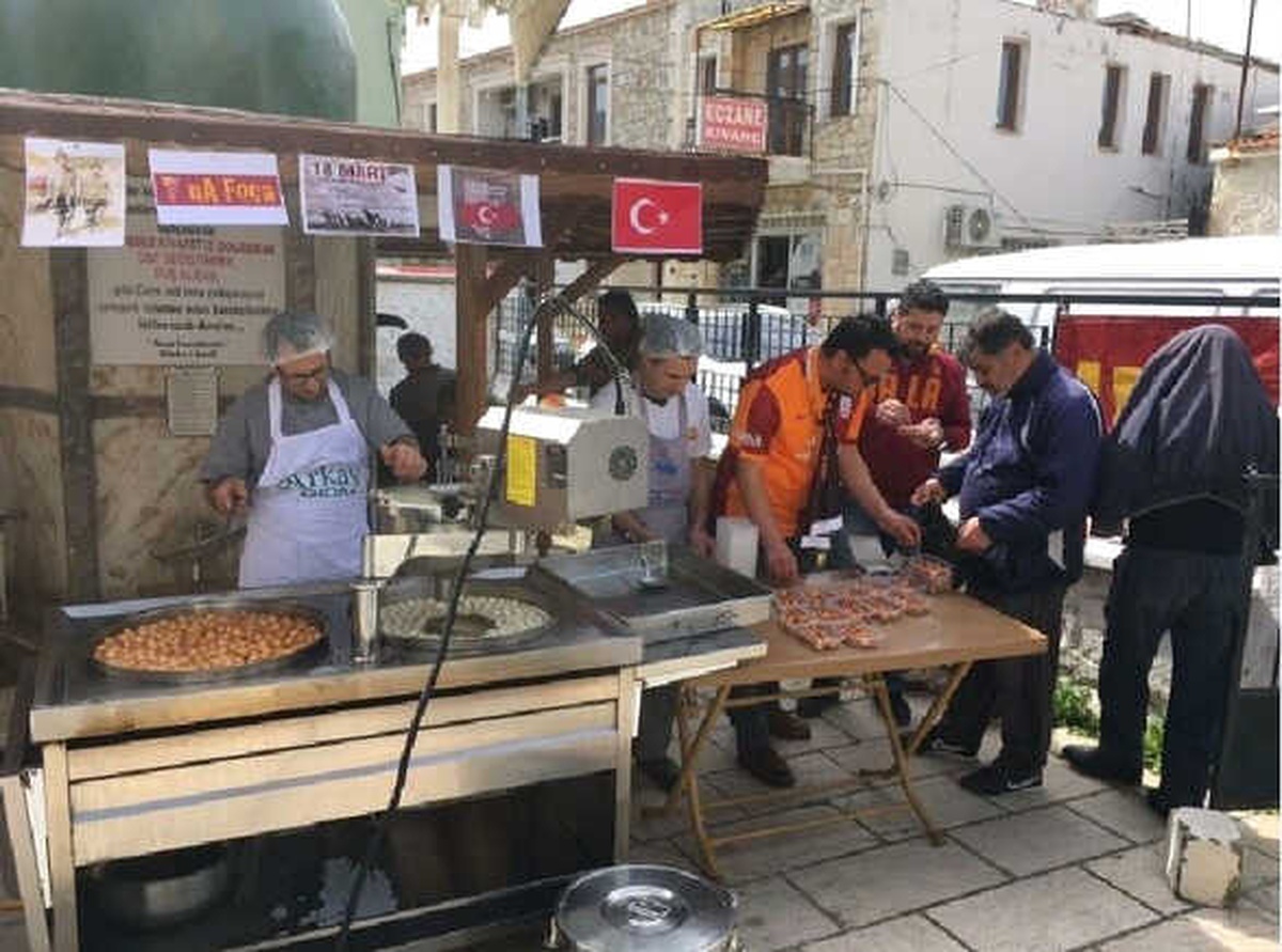 Ultraslan Foça, Çanakkale Şehitleri İçin Lokma Döktürdü